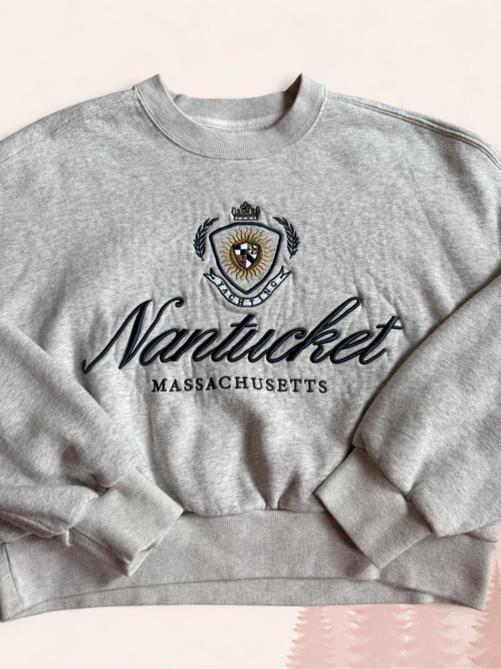 Abercrombie & Fitch Nantucket Cropped Sweatshirt – Women’s Medium